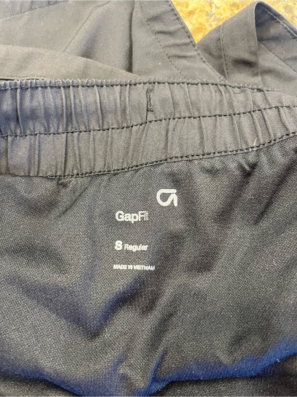 Women’s Old Navy and Gap Running Shorts Set of 3 — Navy, Black & Camo sizesmall - Picture 4 of 13
